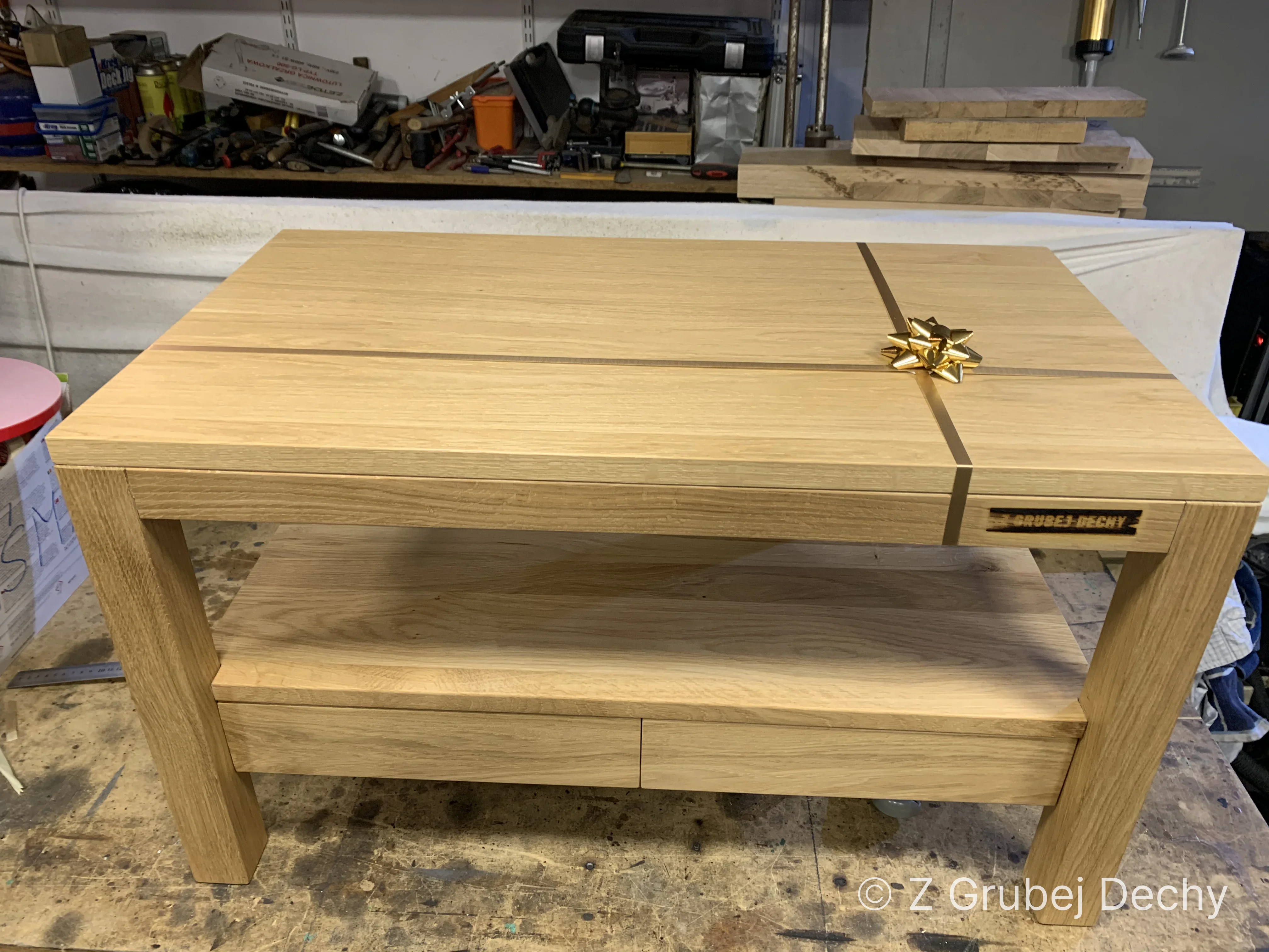 Meble drewniane Z Grubej Dechy